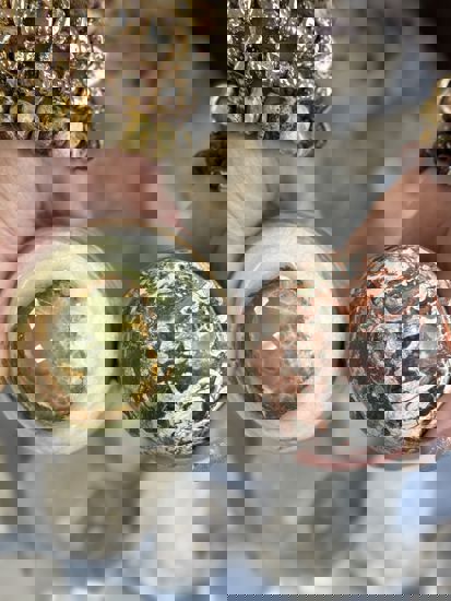 Léčivá meditace s drahými kameny