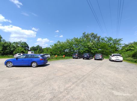 Odstavná parkoviště u Apolla a Pohanska