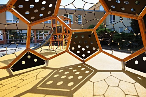 ZŠ Na Valtické - otevřené školní hřiště