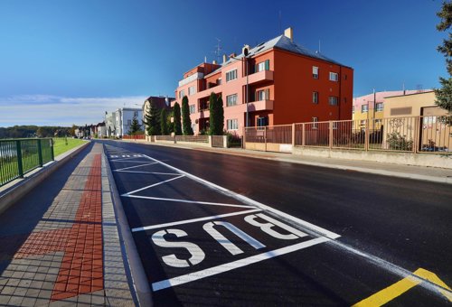 Komenského nábřeží - oprava komunikace